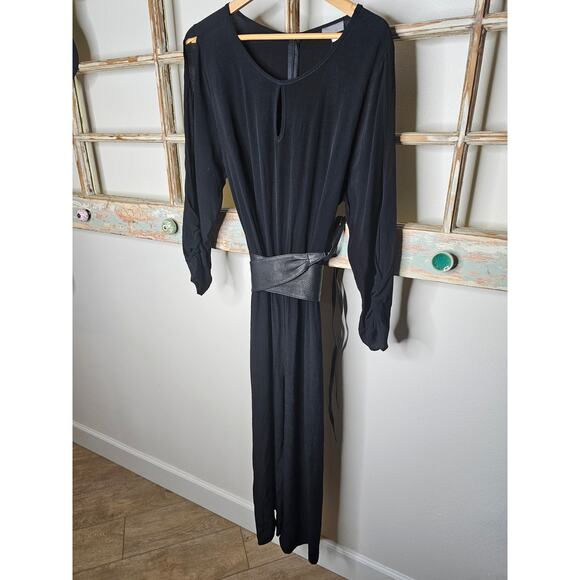 NWT Avenue Black Cold Shoulder Boat Neck Ladies Jumpsuit size 18/20 - Picture 4 of 16